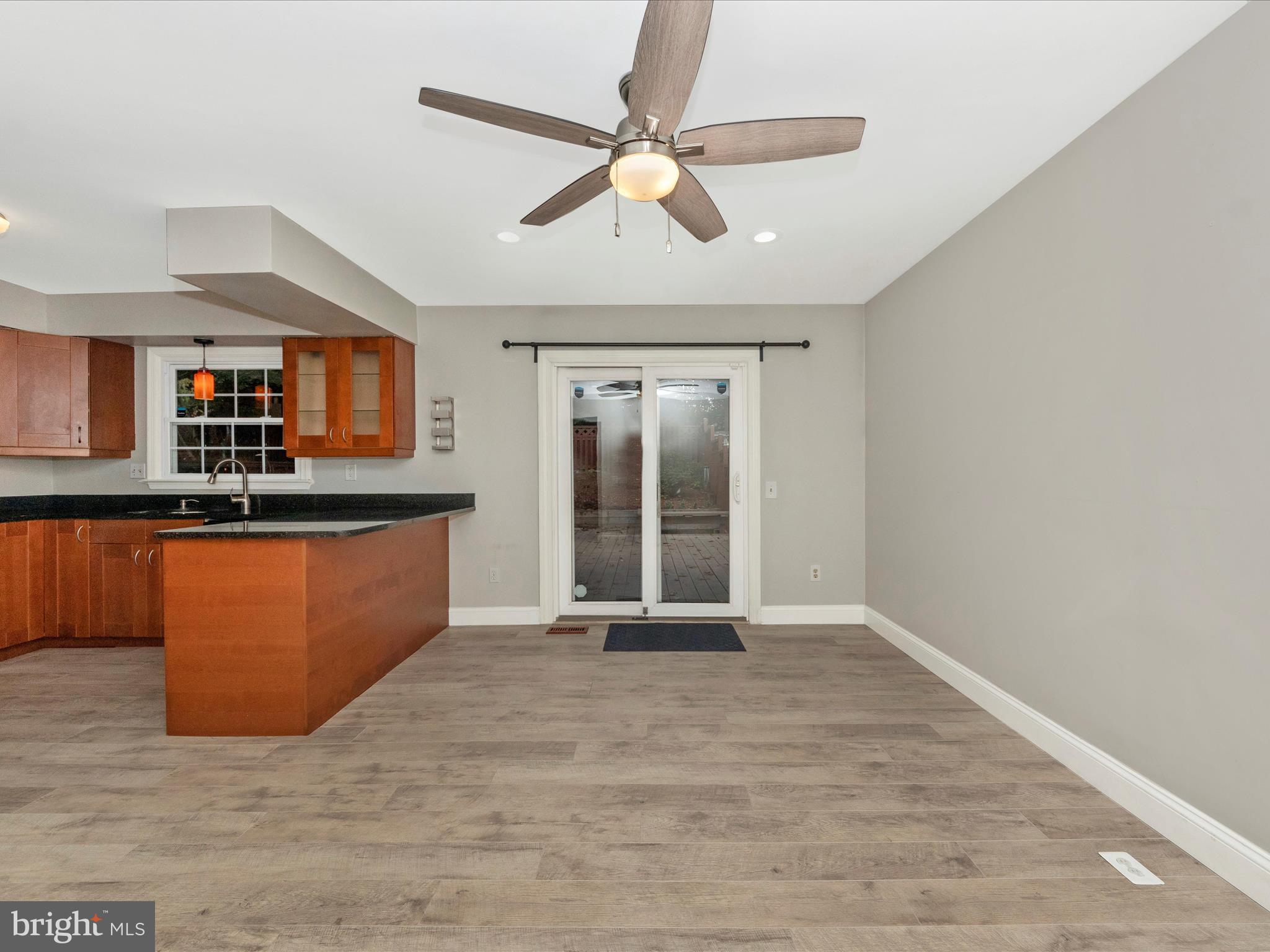 308 Crescendo Way Silver Spring, MD 20901 - Photo 13 of 57 Dining Area