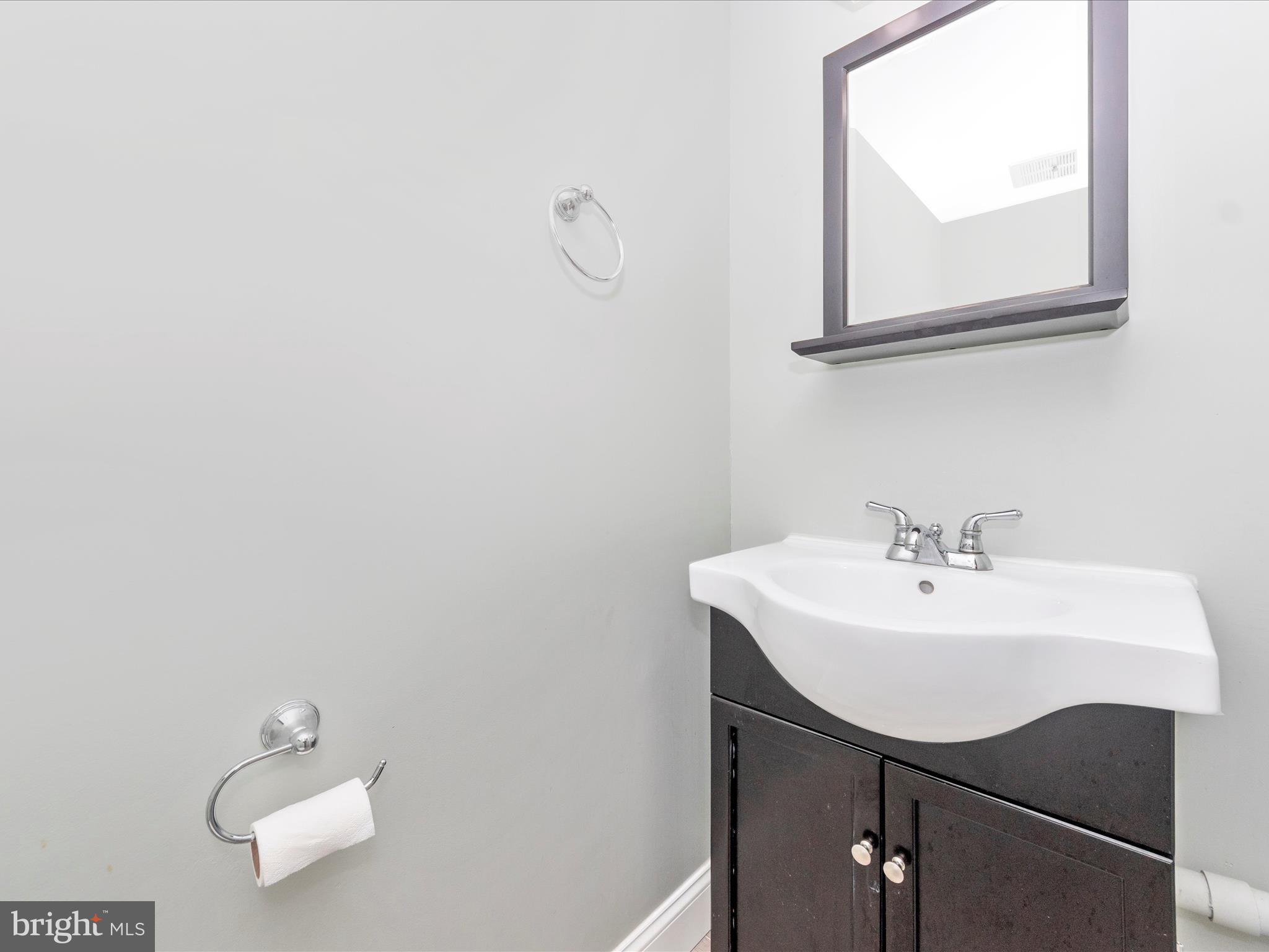 308 Crescendo Way Silver Spring, MD 20901 - Photo 21 of 57 Powder Room