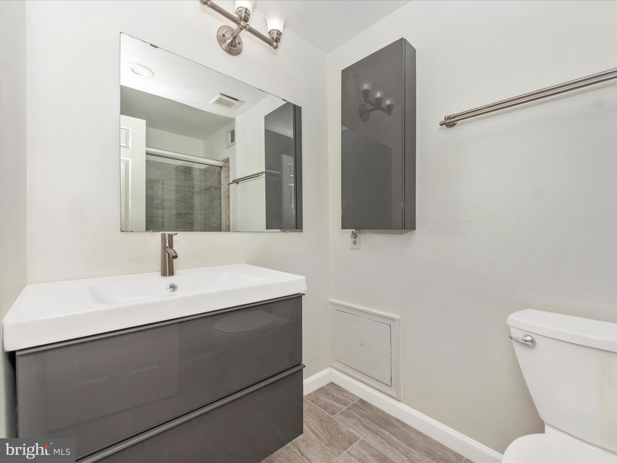 308 Crescendo Way Silver Spring, MD 20901 - Photo 27 of 57 Primary Bathroom
