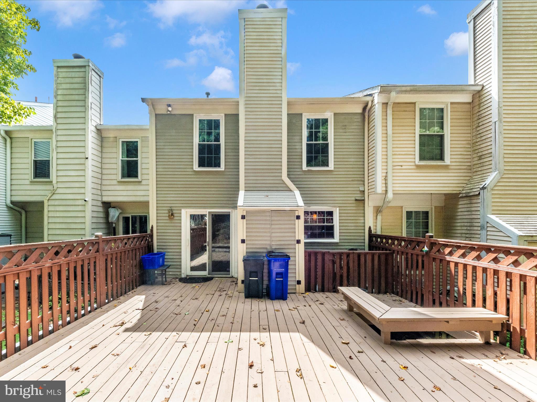 308 Crescendo Way Silver Spring, MD 20901 - Photo 41 of 57 Exterior Back