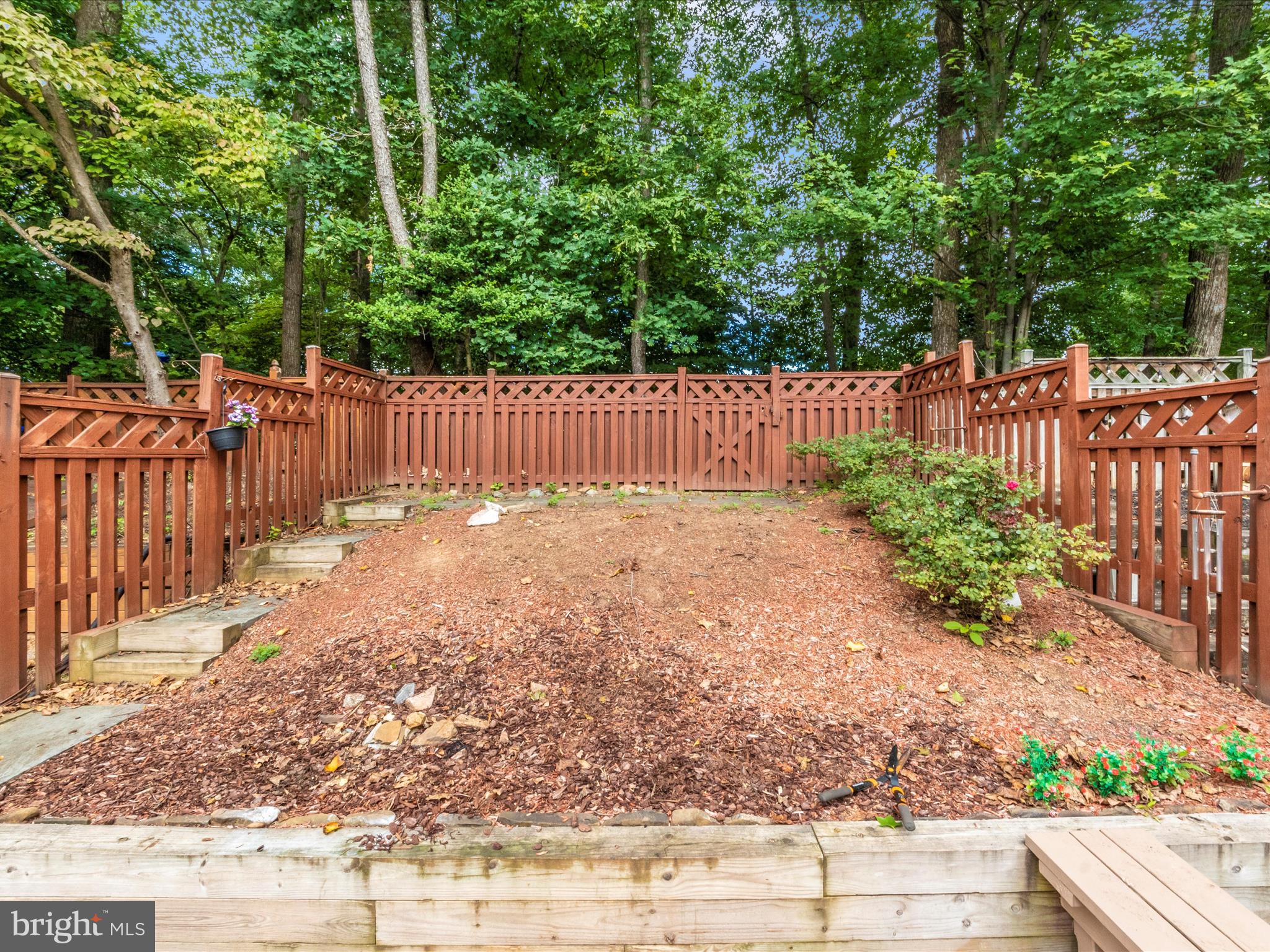 308 Crescendo Way Silver Spring, MD 20901 - Photo 46 of 57 Exterior Back