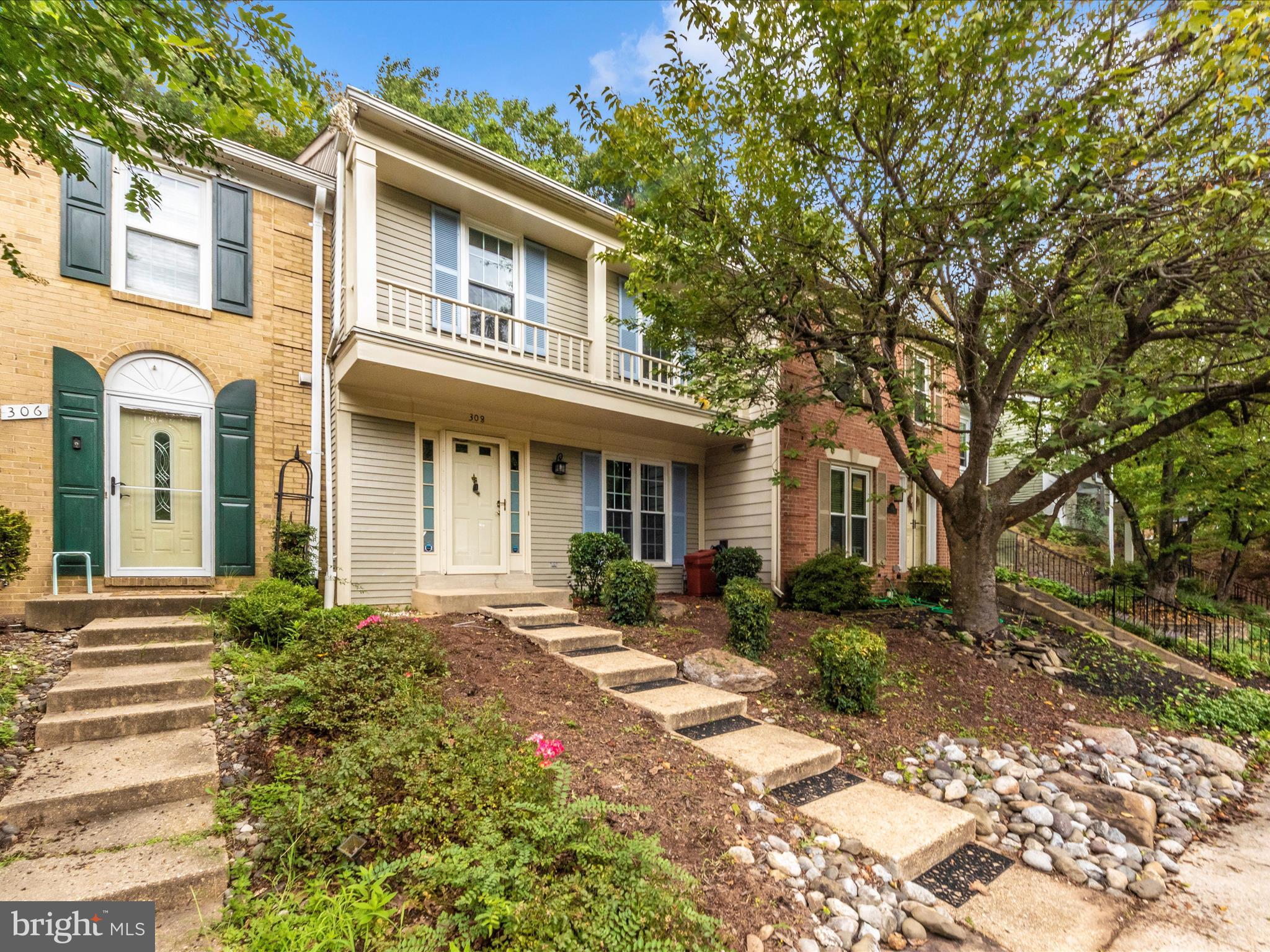 308 Crescendo Way Silver Spring, MD 20901 - Photo 53 of 57 Exterior Front