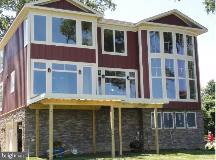2130 Poplar Ridge Road Pasadena, MD 21122 - Photo 9 of 30 Exterior (rear)