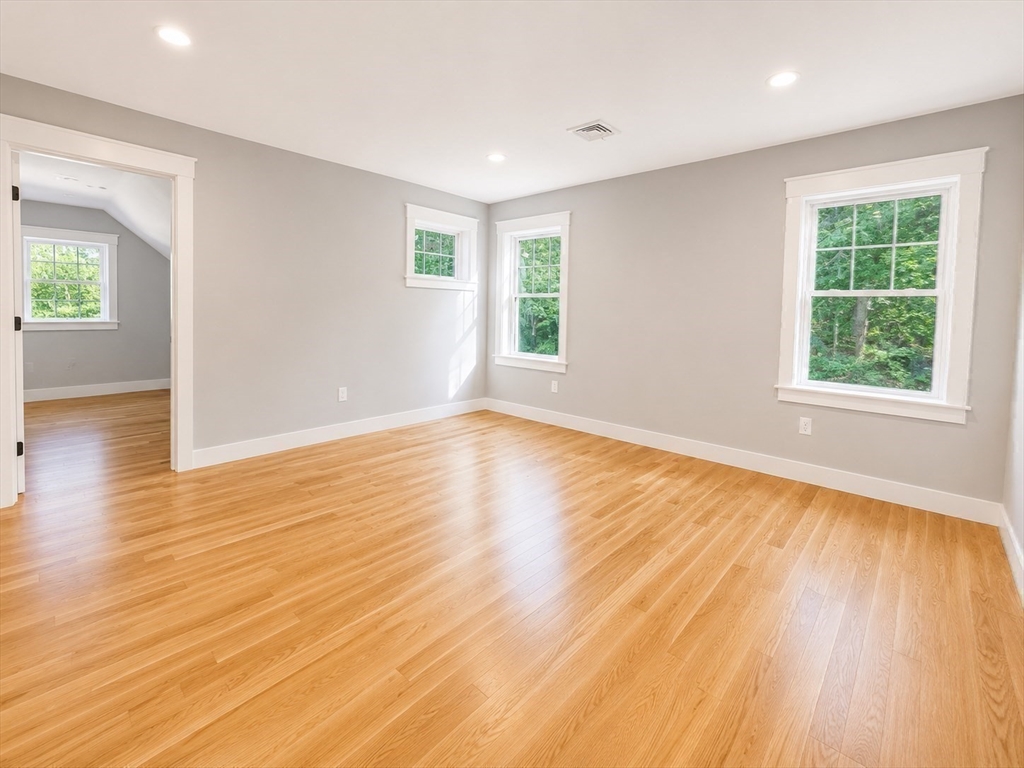 17 Longhill Road Franklin, MA 02038 - Photo 31 of 41