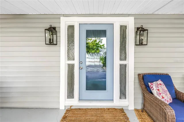 a street sign that is on the wall