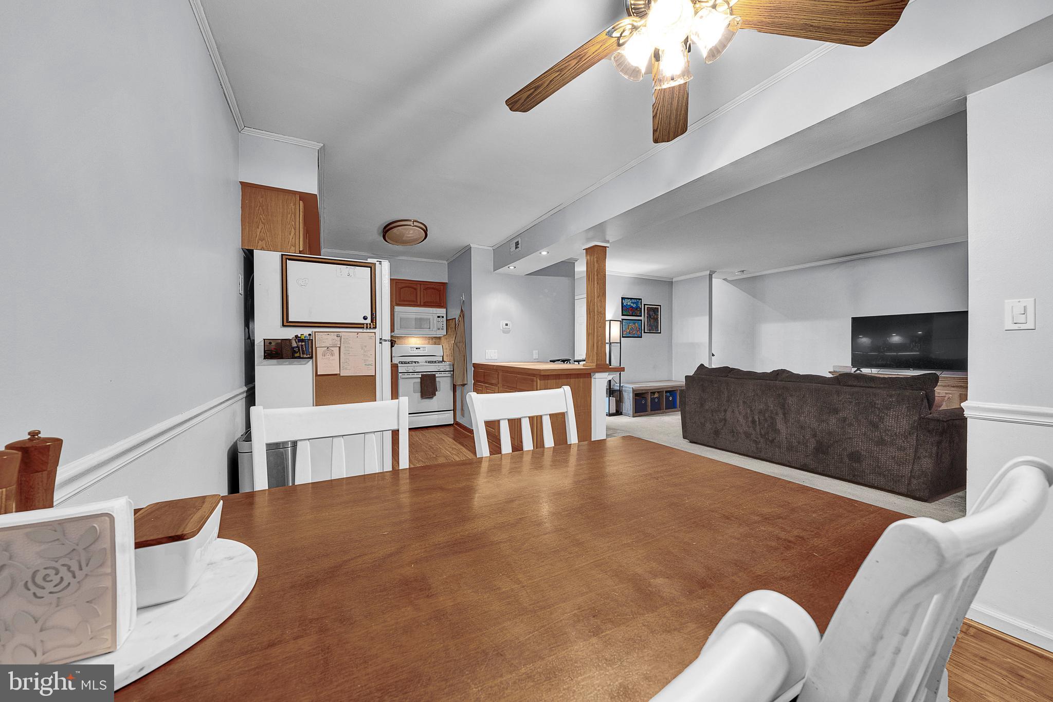325 South Warminster Road, Unit D2 Hatboro, PA 19040 - Photo 4 of 34 Gallery Image 4