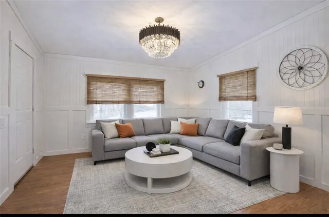 $389,900 | 88 Pawtucket Avenue, East Providence, RI 02916