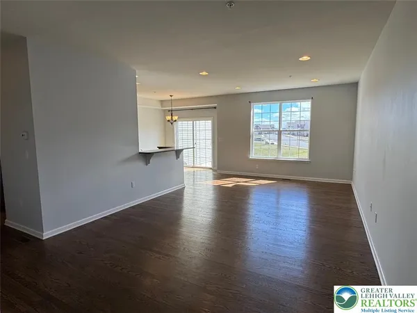 $2,700 | 1477 Tarpan Lane, Allentown, PA 18104