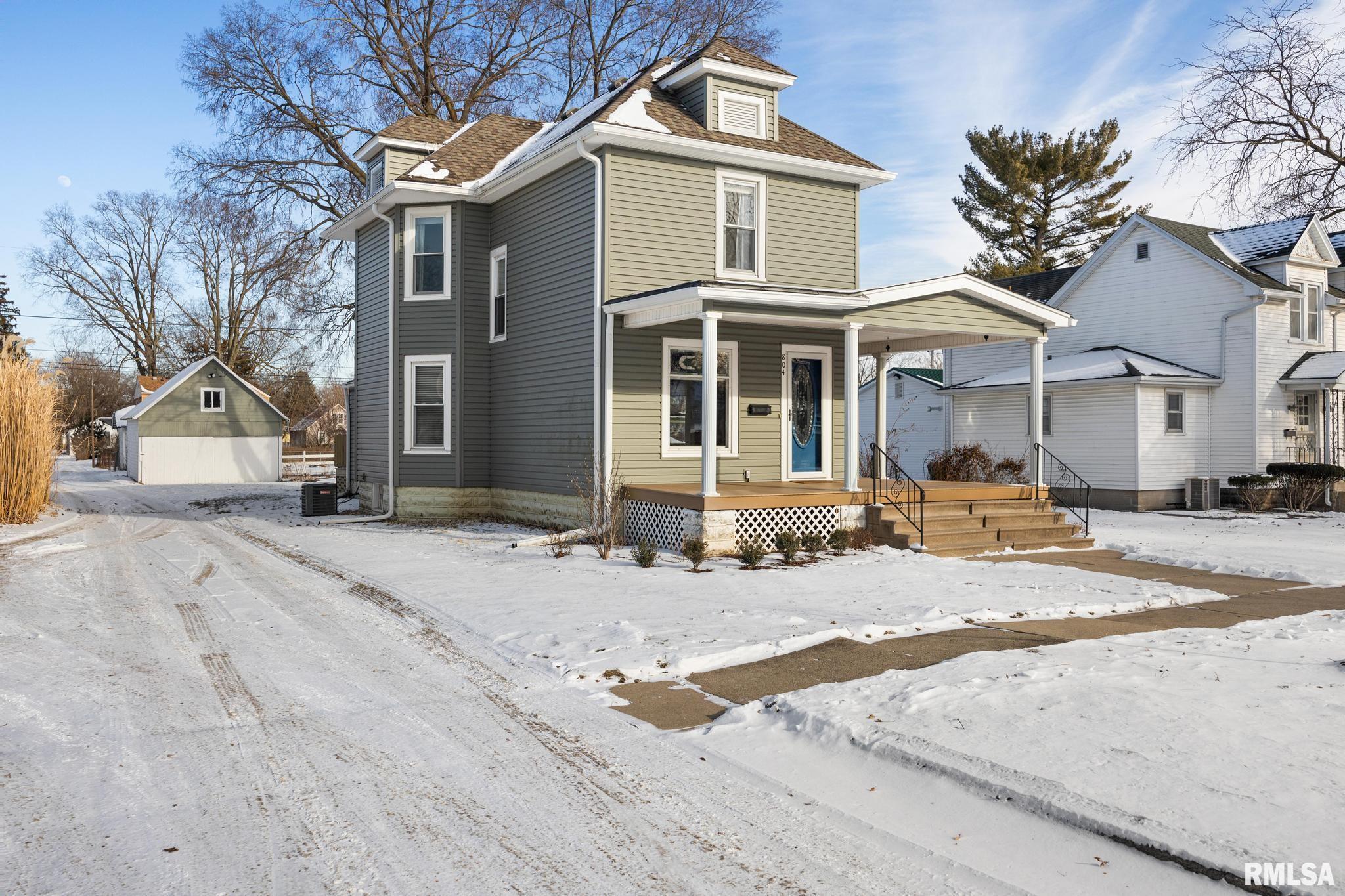 804 Main Street Henry, IL 61537 - Photo 3 of 57