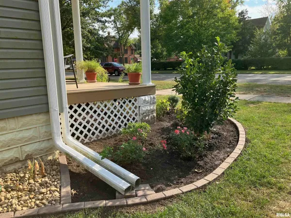 $165,000 | 804 Main Street, Henry, IL 61537