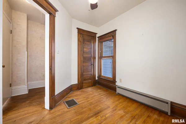 $165,000 | 804 Main Street, Henry, IL 61537