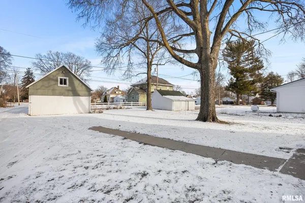 $165,000 | 804 Main Street, Henry, IL 61537