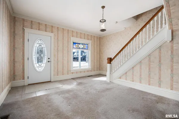 $165,000 | 804 Main Street, Henry, IL 61537
