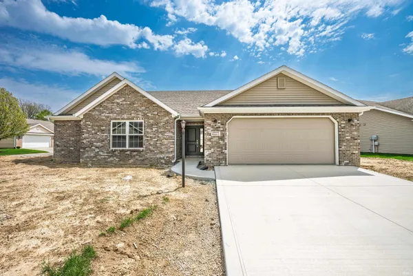 $349,900 | 2805 West Preserve Lane, Muncie, IN 47304