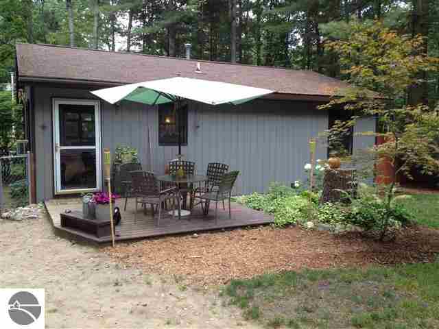 10792 White Pine Road Interlochen, MI 49643 - Photo 4 of 21 1749279-3.JPG