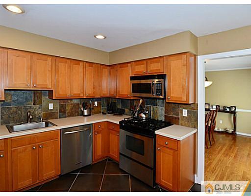 155 Fern Road East Brunswick, NJ 08816 - Photo 9 of 22 Gallery Image 9