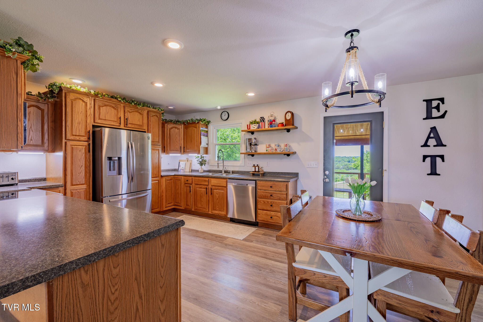 902 South Mill Road Greeneville, TN 37743 - Photo 6 of 50 1R9A5790-HDR