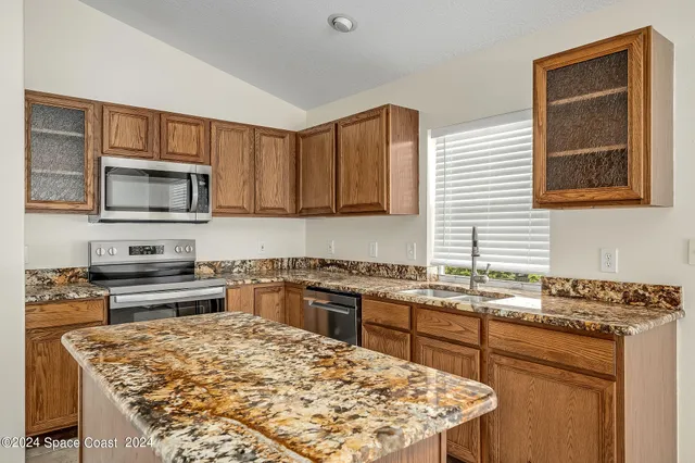 $2,899 | 1216 Foxridge Place, Melbourne, FL 32940