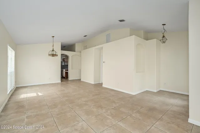 $2,899 | 1216 Foxridge Place, Melbourne, FL 32940