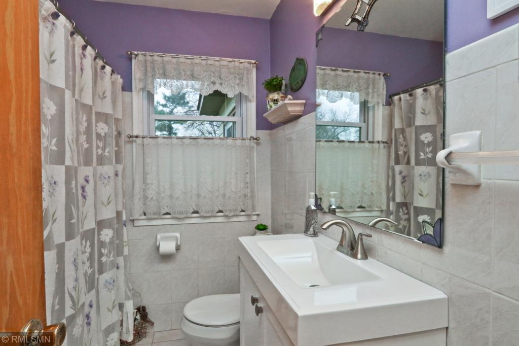 1131 Dodd Road Mendota Heights, MN 55118 - Photo 12 of 31 Gallery Image 12