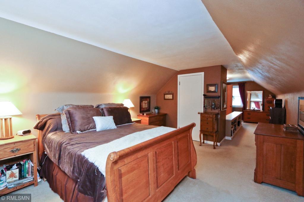 1131 Dodd Road Mendota Heights, MN 55118 - Photo 17 of 31 Gallery Image 17