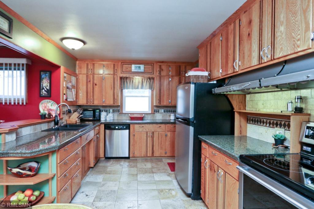 1131 Dodd Road Mendota Heights, MN 55118 - Photo 8 of 31 Gallery Image 8