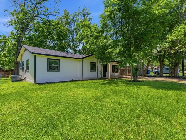 $230,000 | 725 Lafayette Street, Hempstead, TX 77445