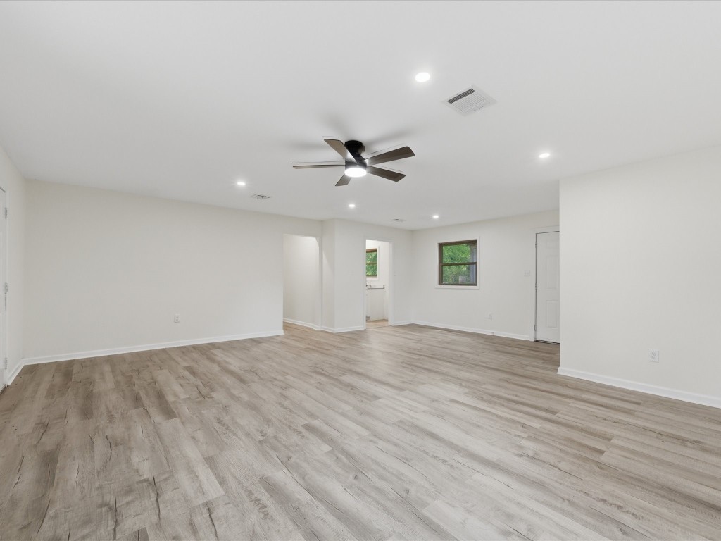 725 Lafayette Street Hempstead, TX 77445 - Photo 6 of 26