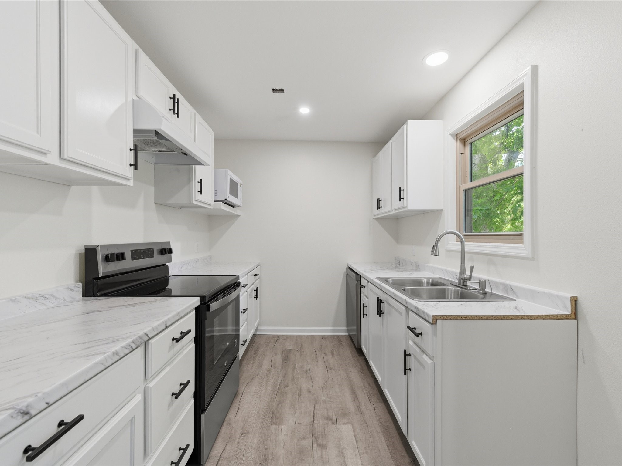 725 Lafayette Street Hempstead, TX 77445 - Photo 9 of 26