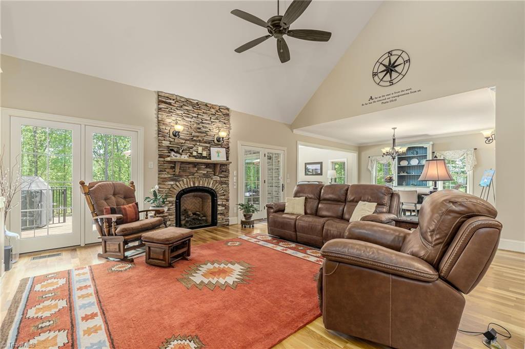 7850-7852 Sutter Road Greensboro, NC 27455 - Photo 8 of 47 Gallery Image 8