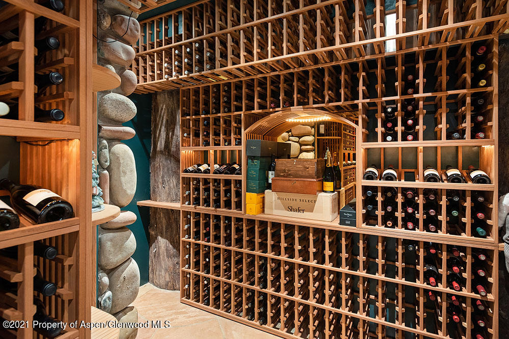 31 Northstar Circle Aspen, CO 81611 - Photo 23 of 51 a view of a balcony