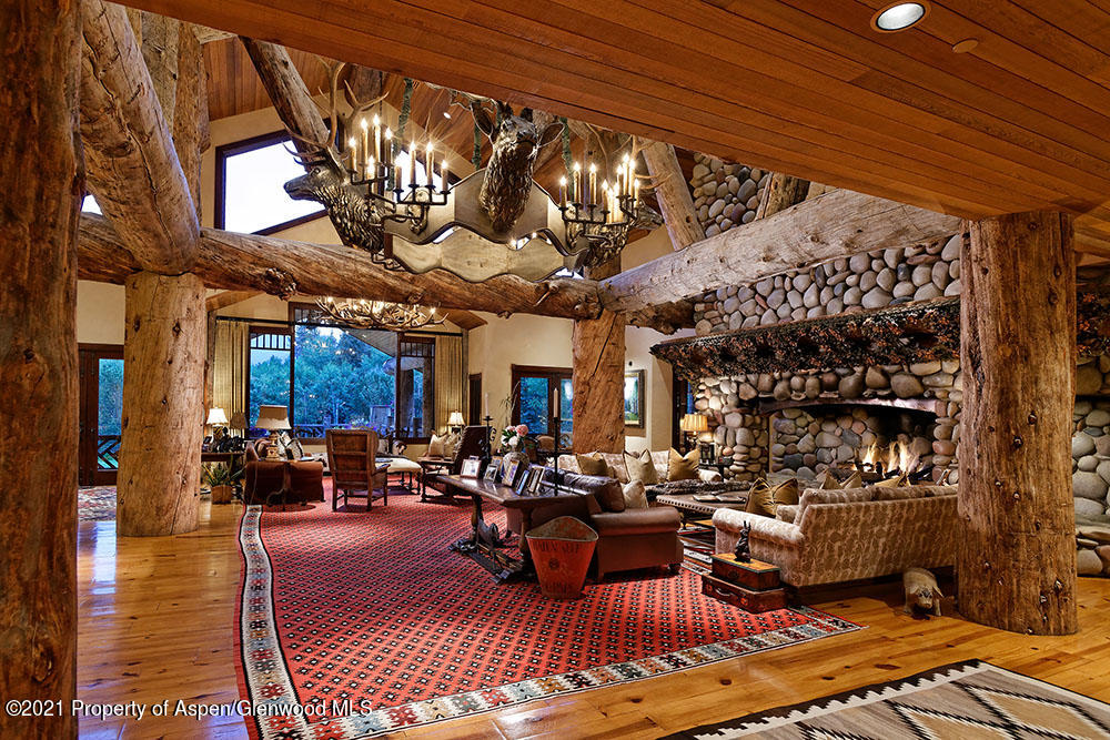 31 Northstar Circle Aspen, CO 81611 - Photo 8 of 51 a outdoor space with lots of tables and chairs