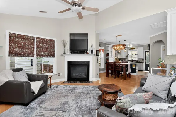 $290,000 | 4851 Steepleglen Court, Charlotte, NC 28269