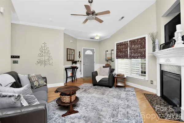 $290,000 | 4851 Steepleglen Court, Charlotte, NC 28269