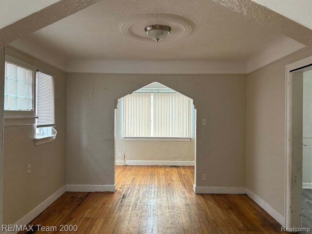 18410 Santa Rosa Drive Detroit, MI 48221 - Photo 3 of 9