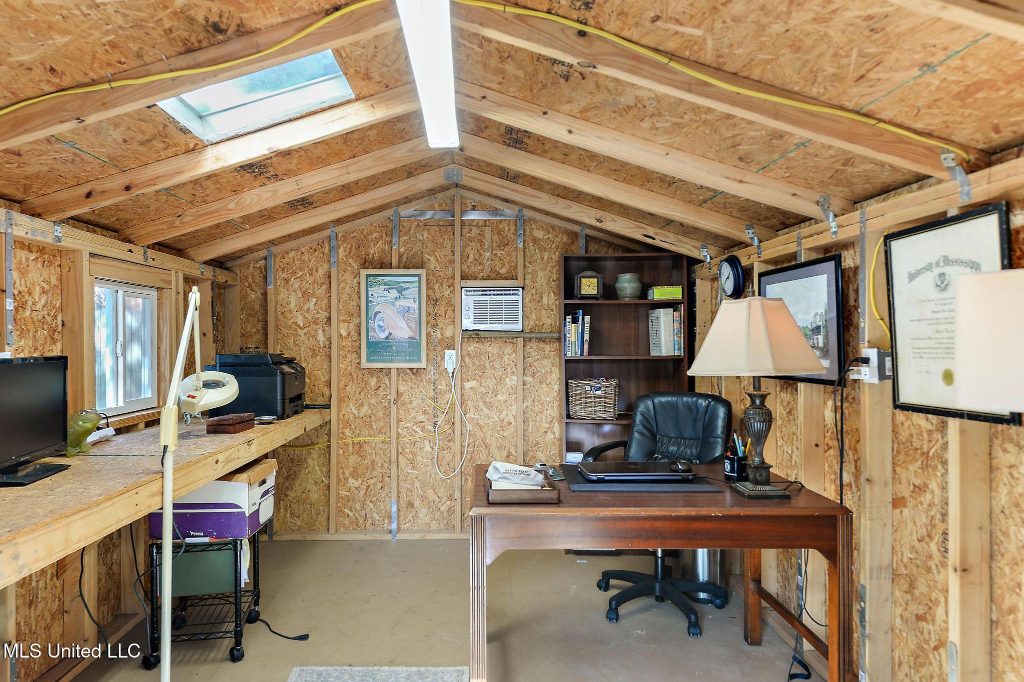 3231 Nottingham Road Ocean Springs, MS 39564 - Photo 23 of 27 023