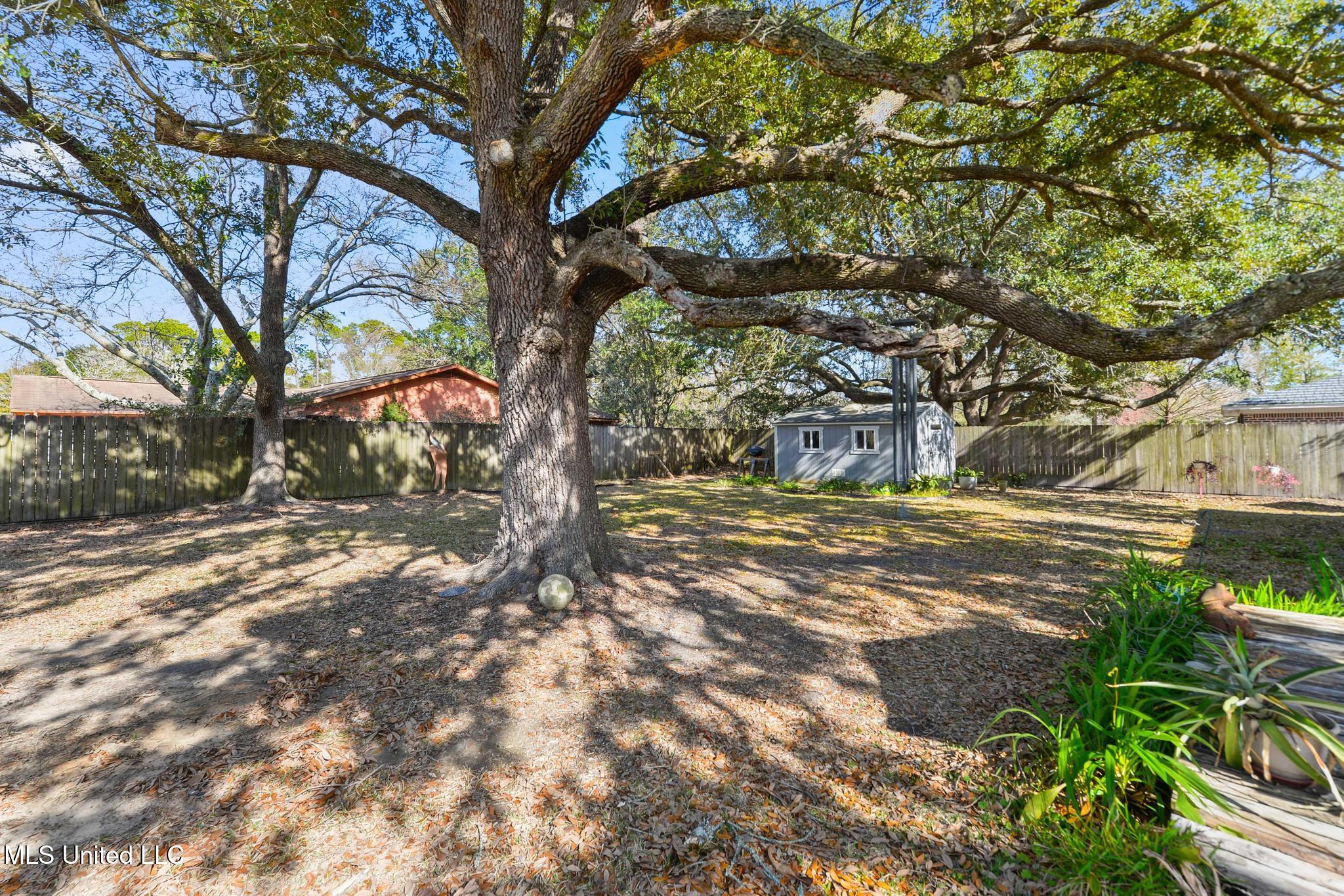 3231 Nottingham Road Ocean Springs, MS 39564 - Photo 25 of 27 025