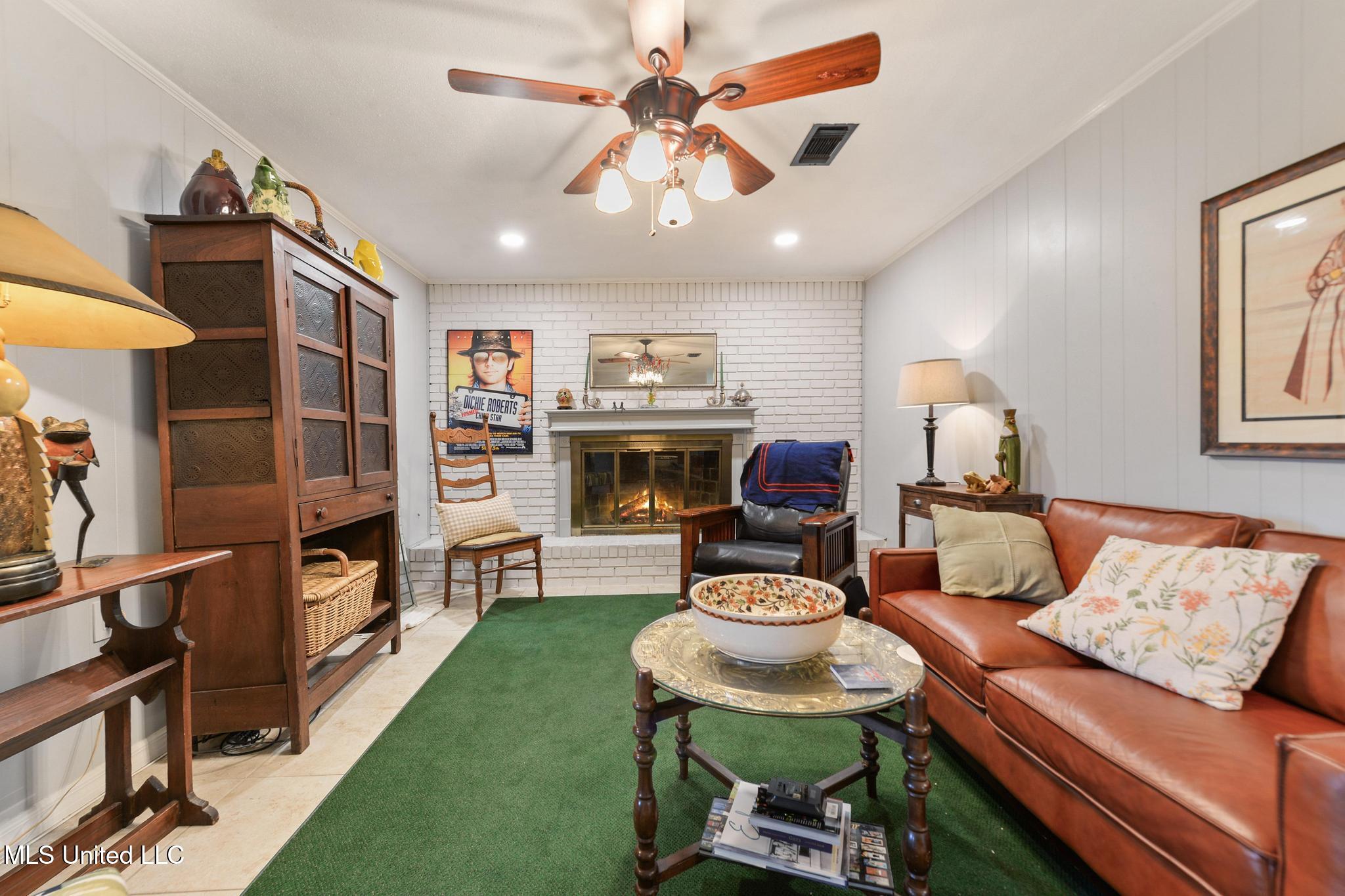 3231 Nottingham Road Ocean Springs, MS 39564 - Photo 7 of 27 007