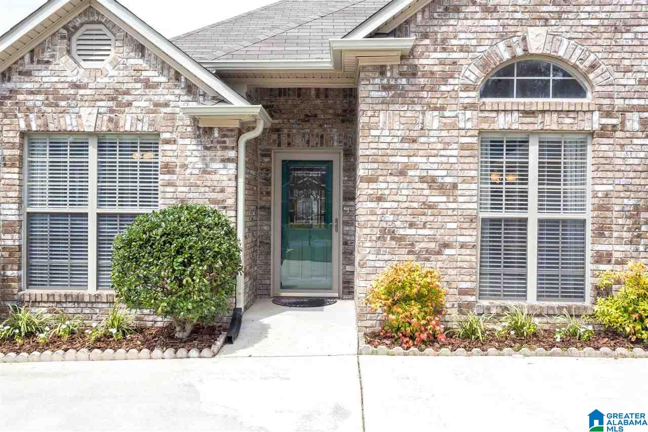 5449 Virginia Way Bessemer, AL 35022 - Photo 3 of 39
