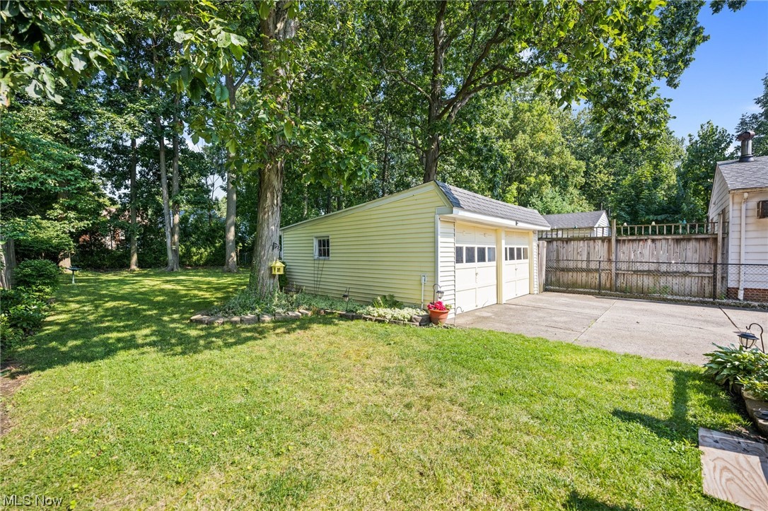 1103 Churchill Road Lyndhurst, OH 44124 - Photo 16 of 19