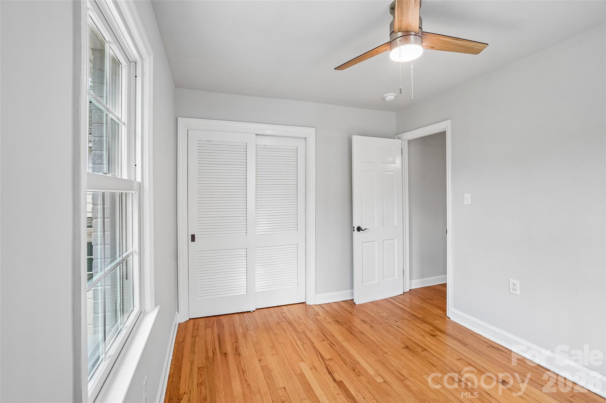 28 Ridgefield Place Asheville, NC 28803 - Photo 38 of 48