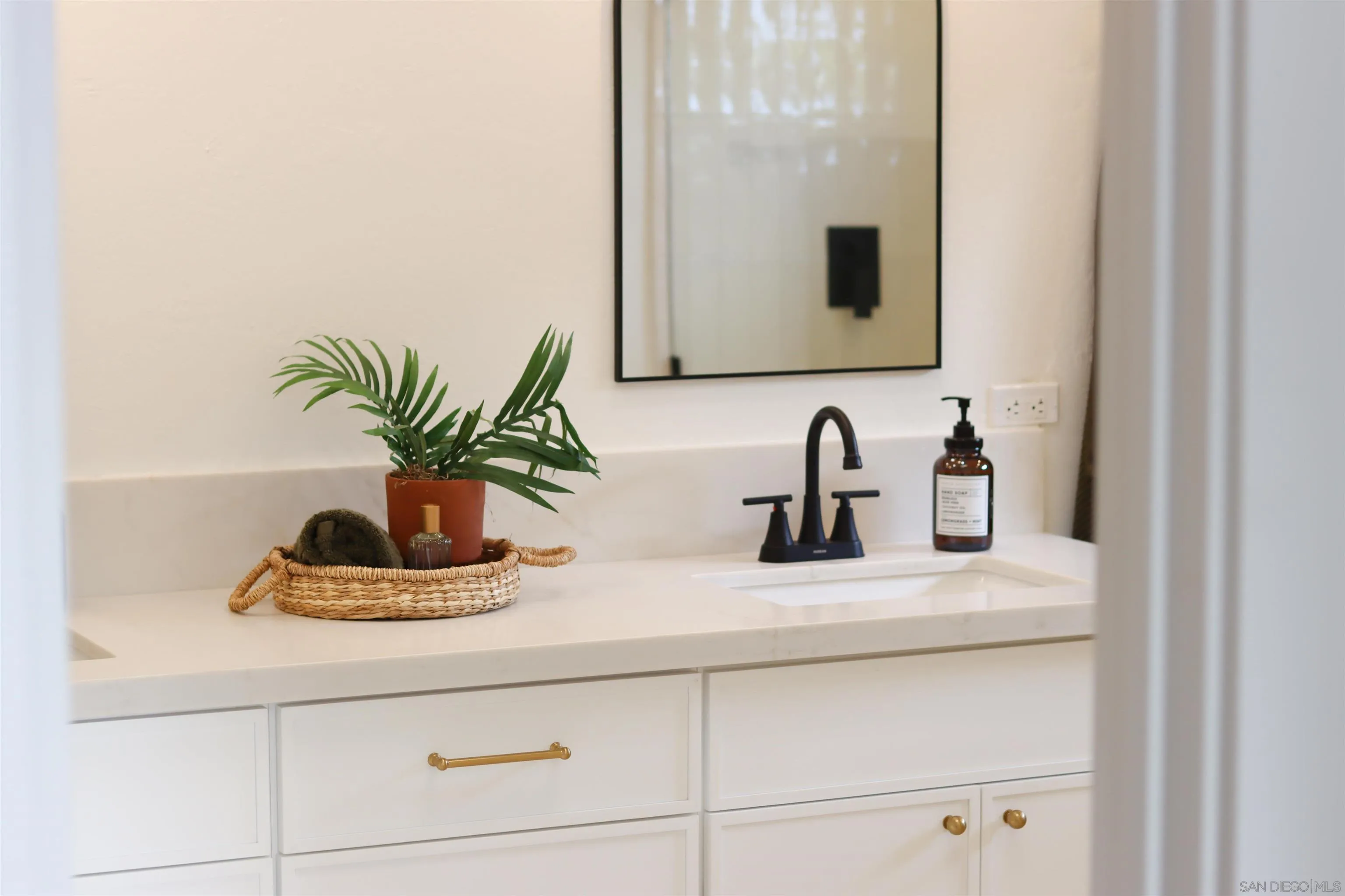 159 Grandview Street Encinitas, CA 92024 - Photo 30 of 46