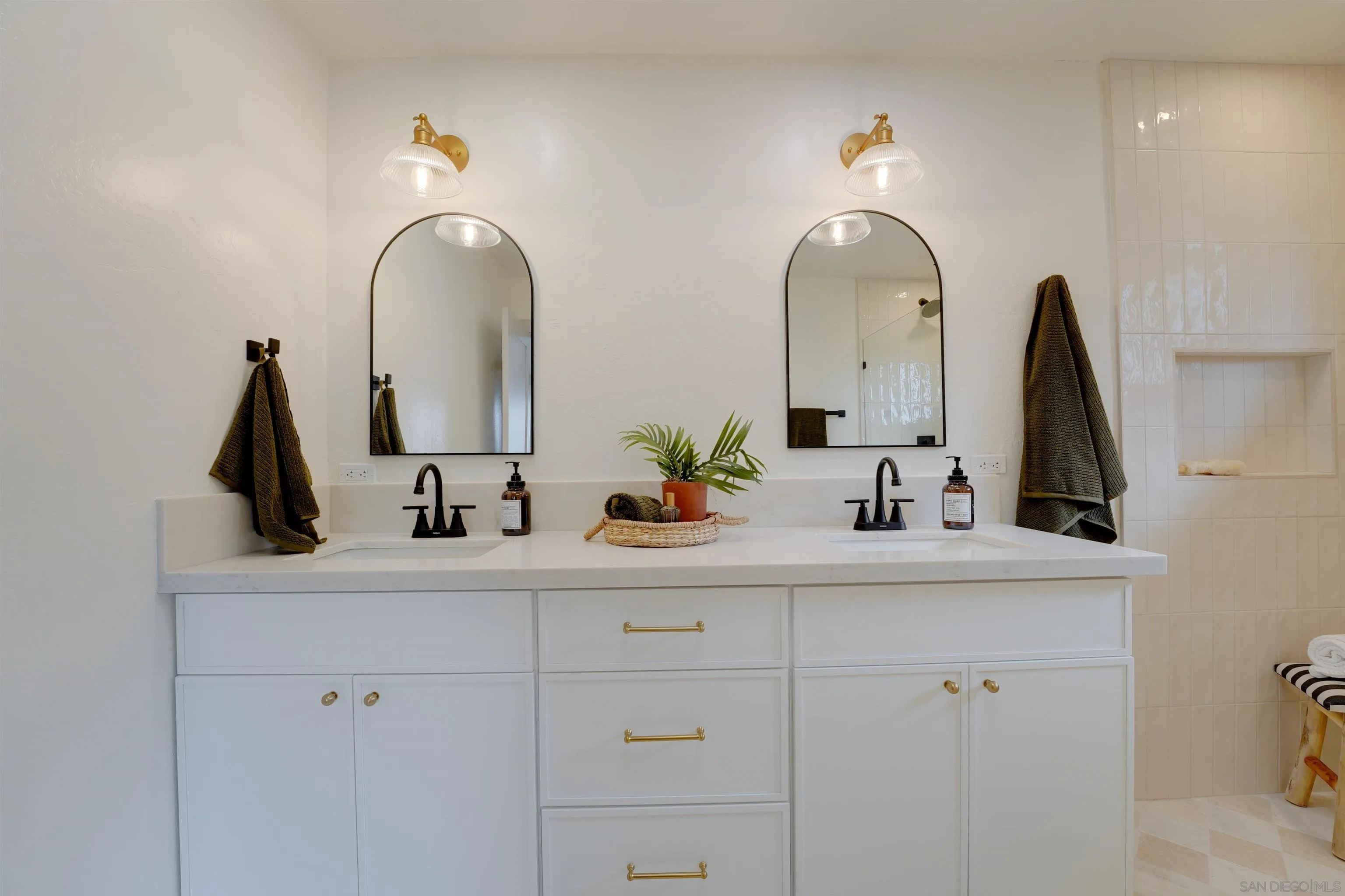 159 Grandview Street Encinitas, CA 92024 - Photo 37 of 46