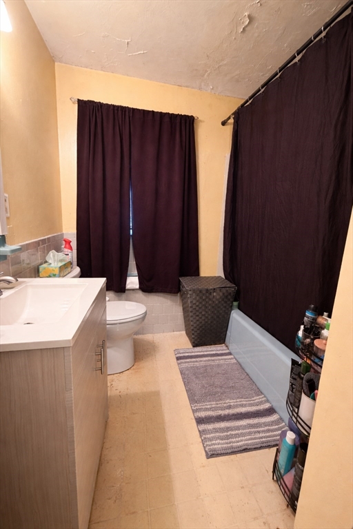 133 Ardsley Circle Brockton, MA 02302 - Photo 12 of 16