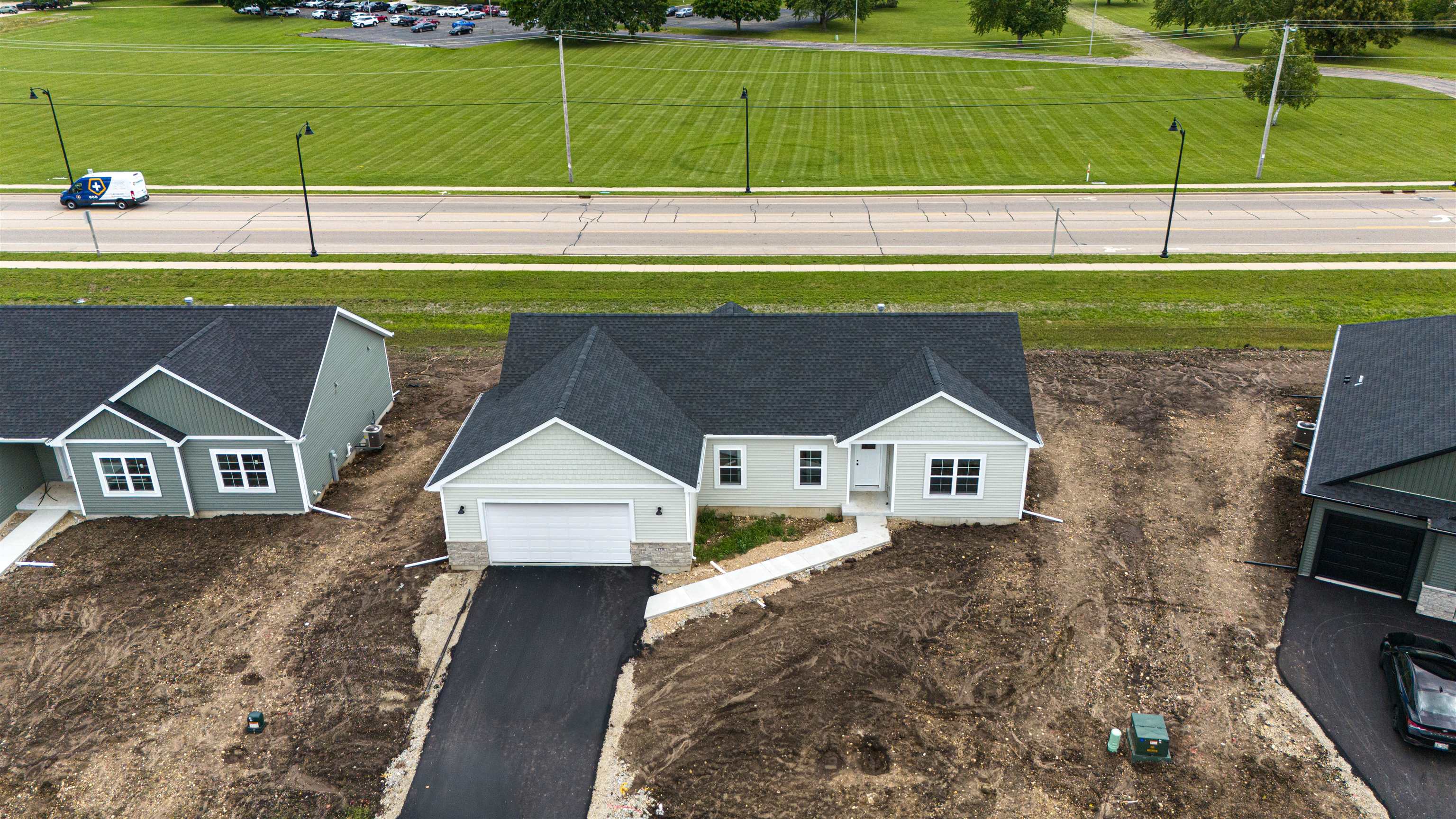 1738 East Kyle Beloit, WI 53511 - Photo 2 of 12