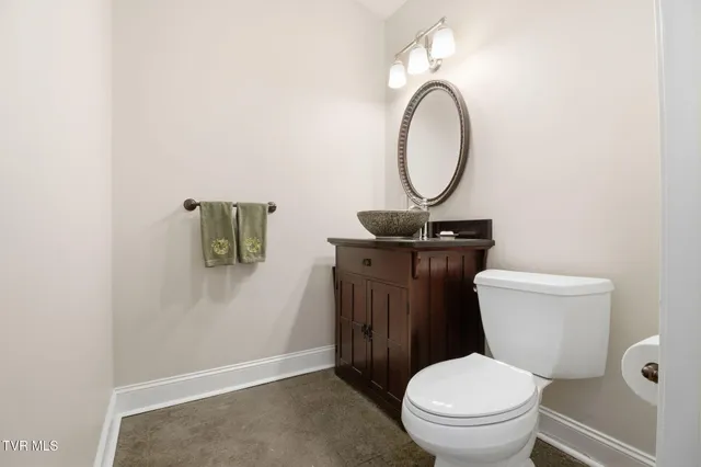 $699,000 | 22120 Flame Leaf Drive, Bristol, VA 24202