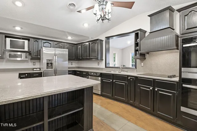 $699,000 | 22120 Flame Leaf Drive, Bristol, VA 24202