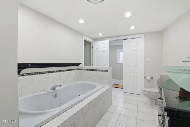 $699,000 | 22120 Flame Leaf Drive, Bristol, VA 24202