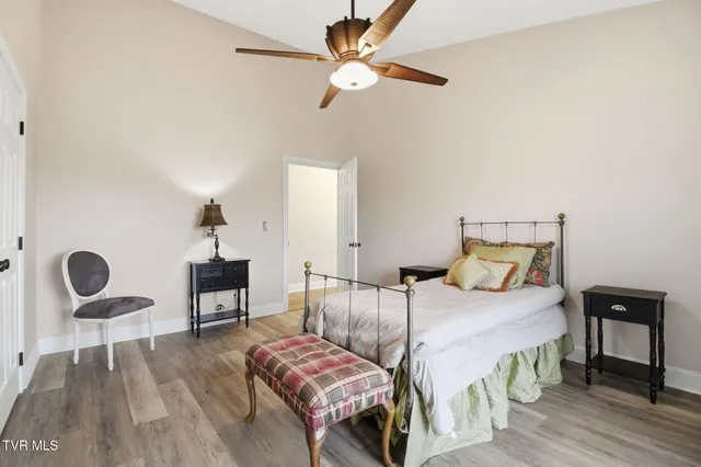 $699,000 | 22120 Flame Leaf Drive, Bristol, VA 24202