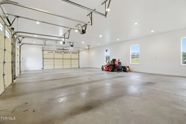 $699,000 | 22120 Flame Leaf Drive, Bristol, VA 24202